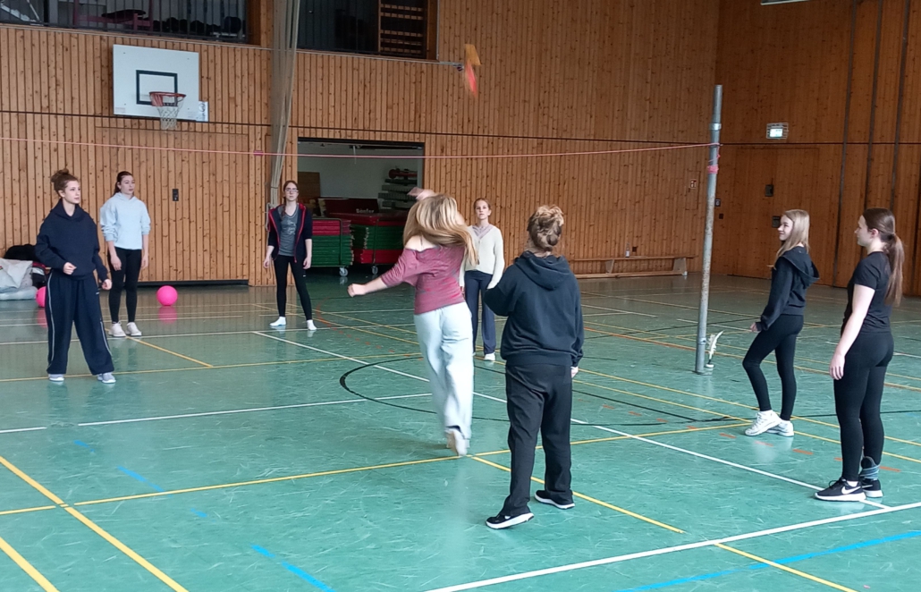 ÜL-ASS_Turnspiele-Indiaka