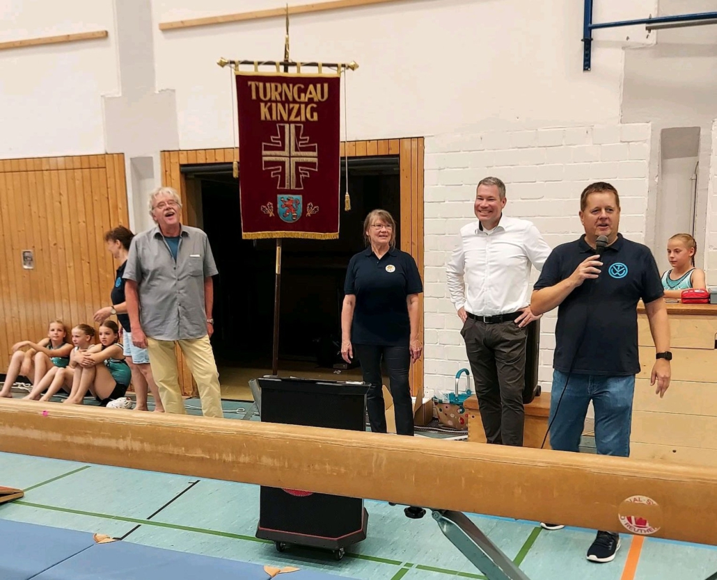 GKTF26_Gau-Bannerübergabe_01